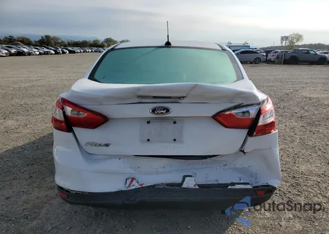 2014 Ford Focus S from USA, damaged, VIN 1FADP3E23EL170082